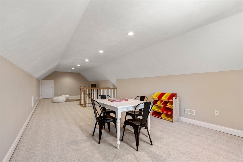 86 Strasser Avenue