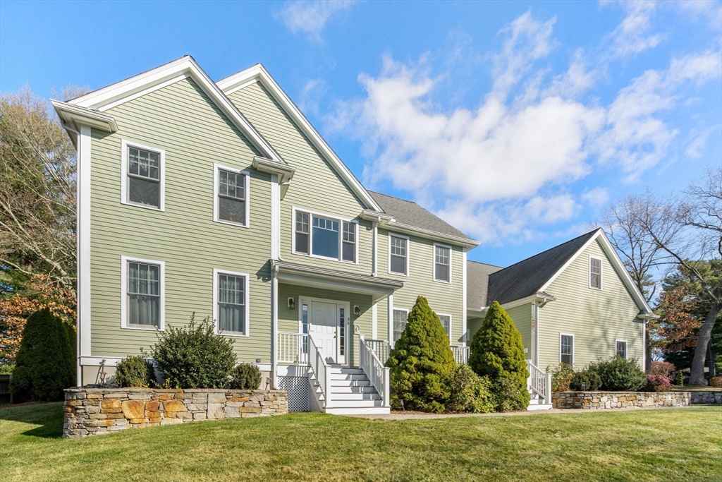 86 Strasser Avenue