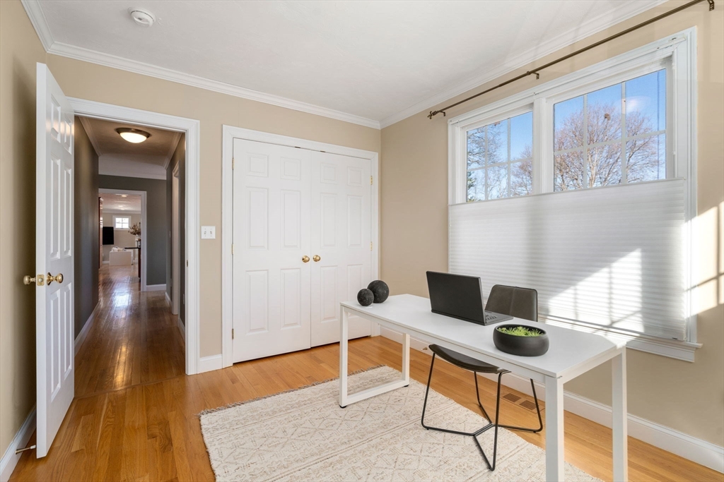 86 Strasser Avenue