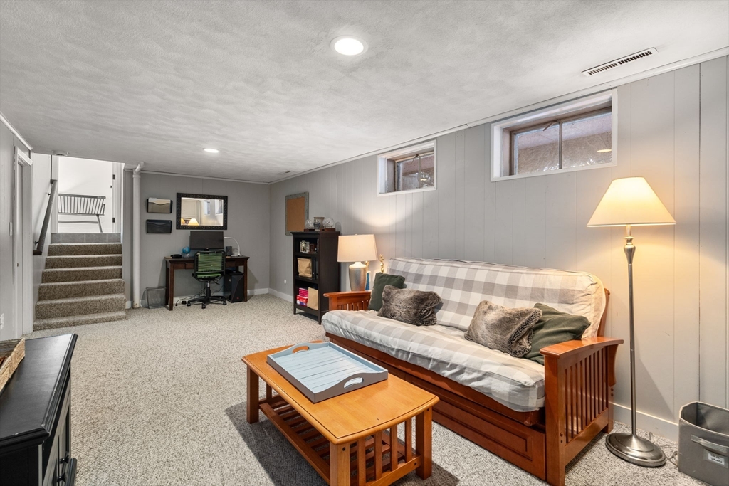 215 Briar Lane