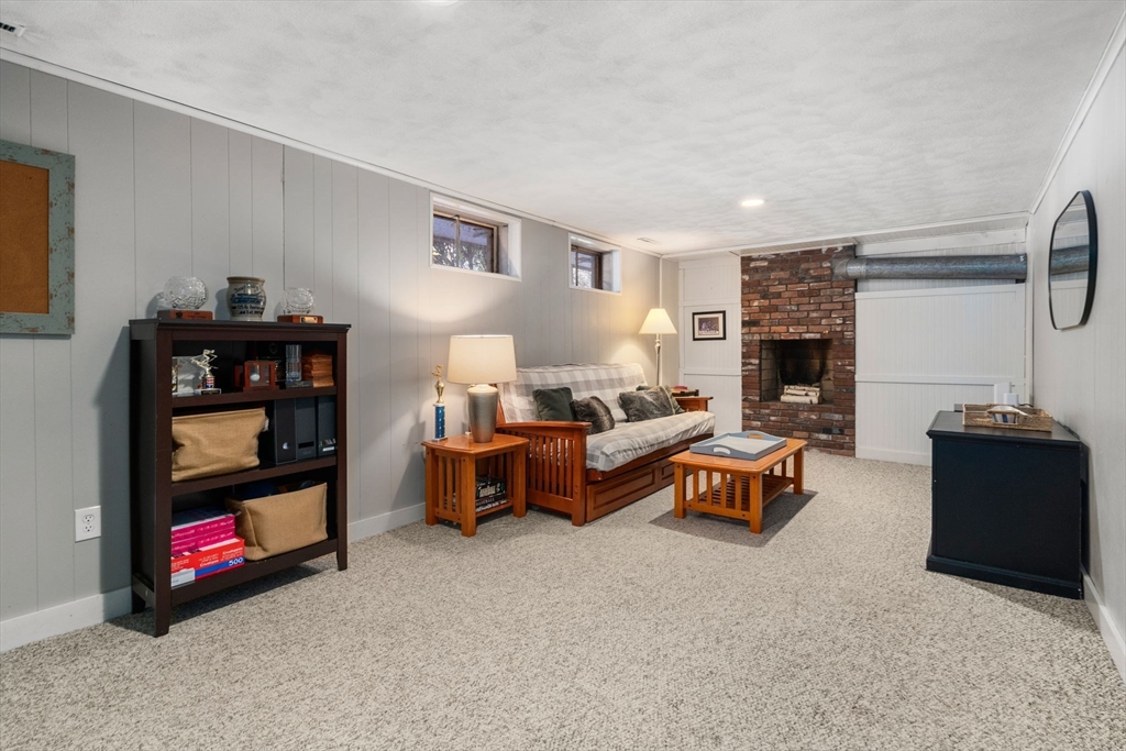 215 Briar Lane