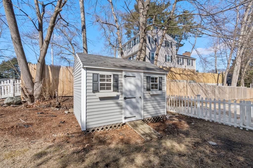 199 Pond Street