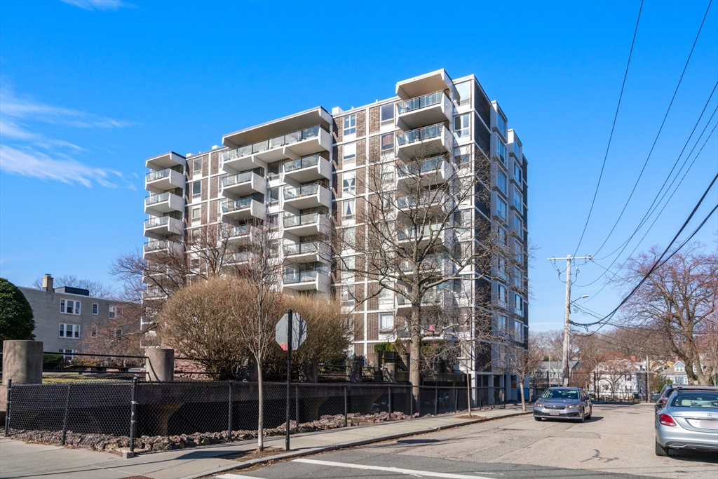 60 Babcock Street # 64