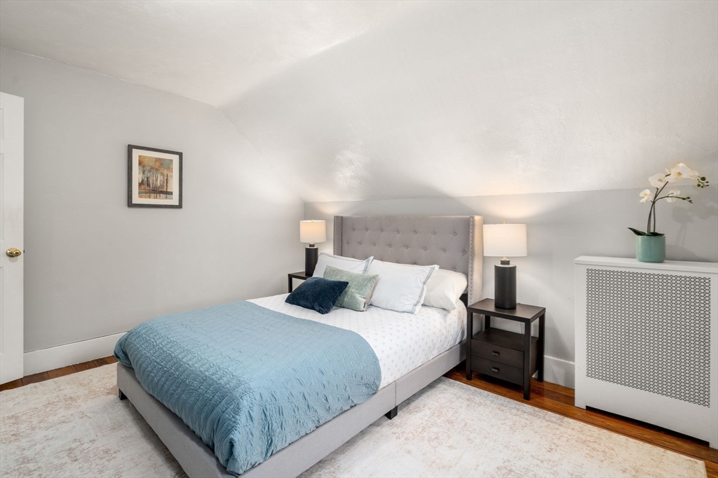 159 Lakeshore Drive