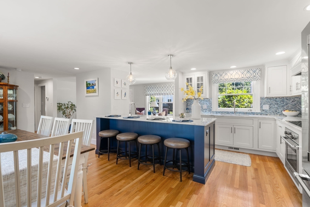 159 Lakeshore Drive