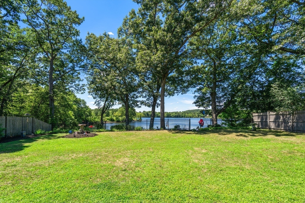 159 Lakeshore Drive