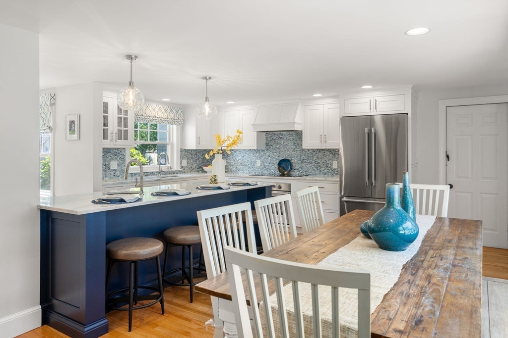 159 Lakeshore Drive