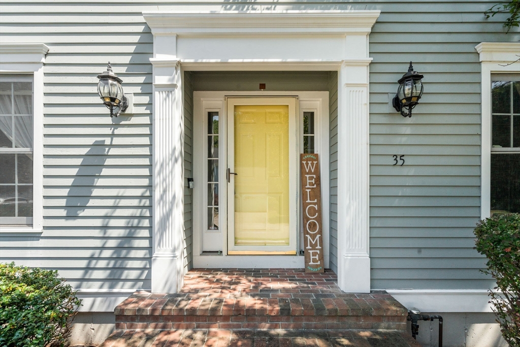 35 Whitney Avenue