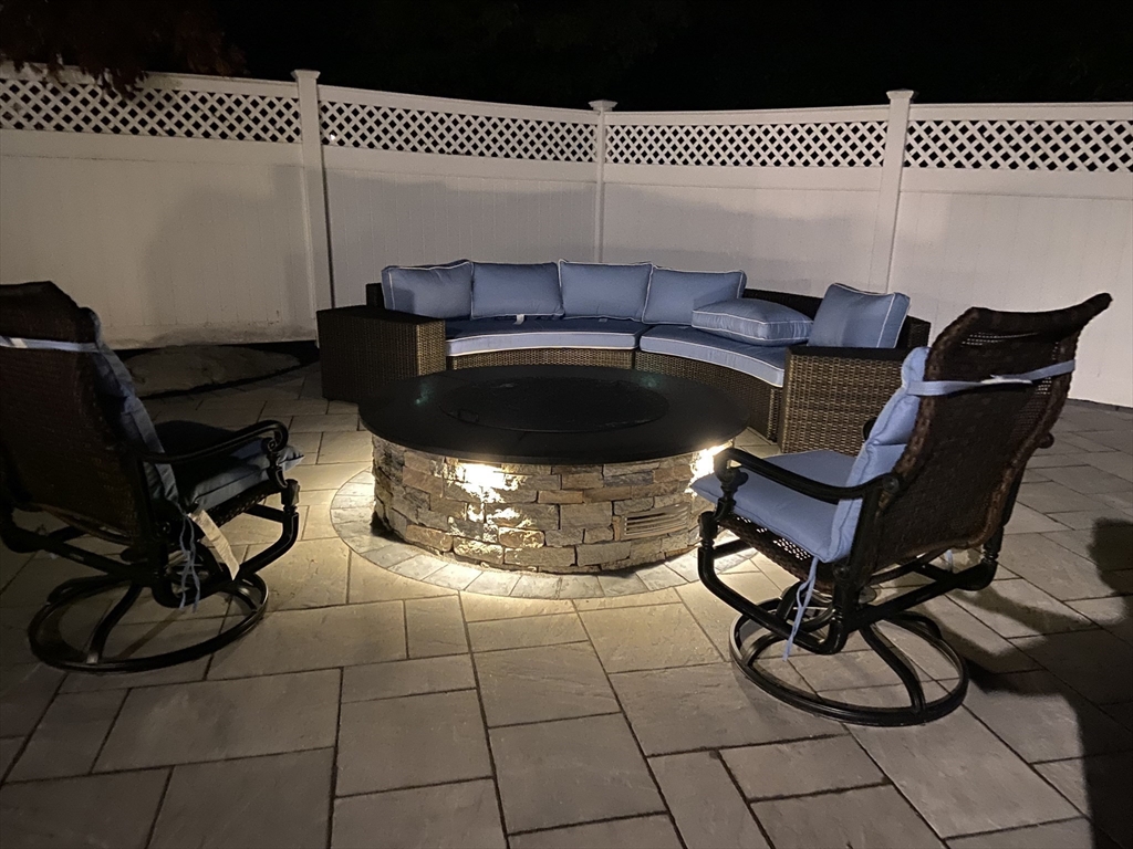 177 Bay Colony Drive