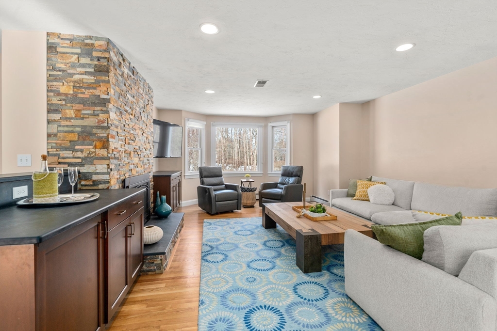 177 Bay Colony Drive