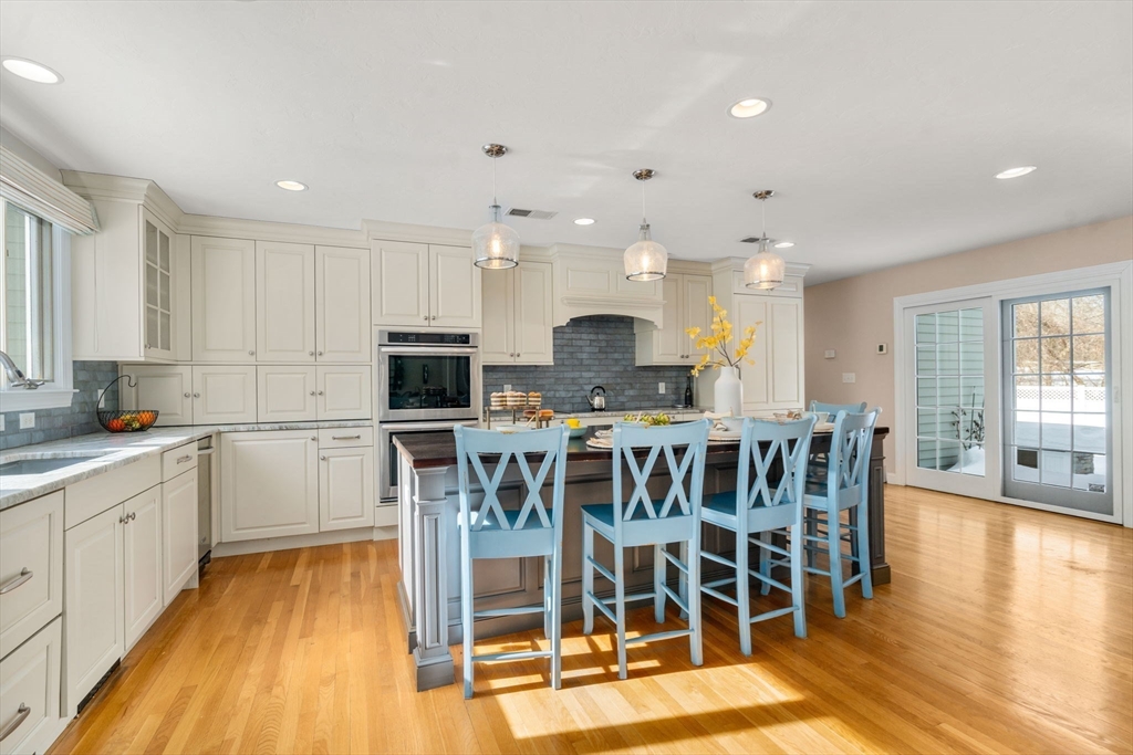 177 Bay Colony Drive