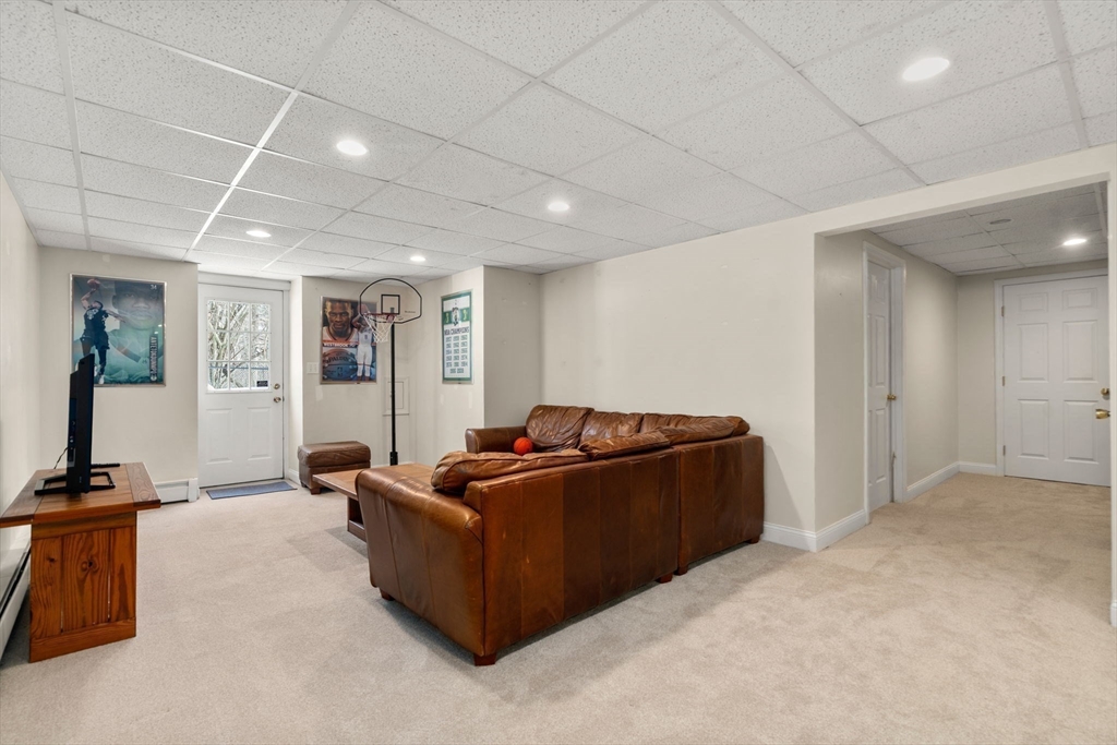 177 Bay Colony Drive