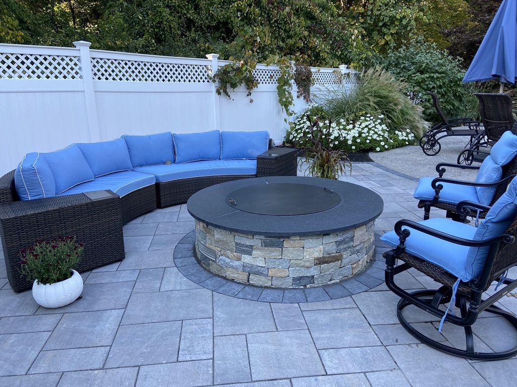 177 Bay Colony Drive