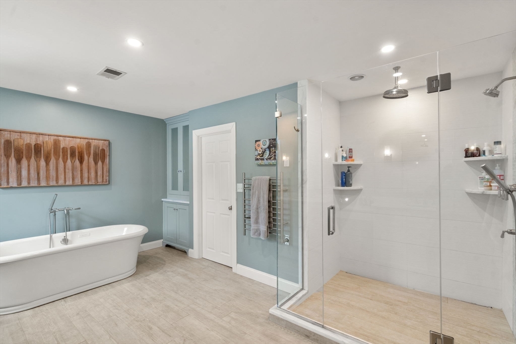 177 Bay Colony Drive