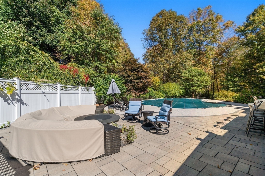 177 Bay Colony Drive