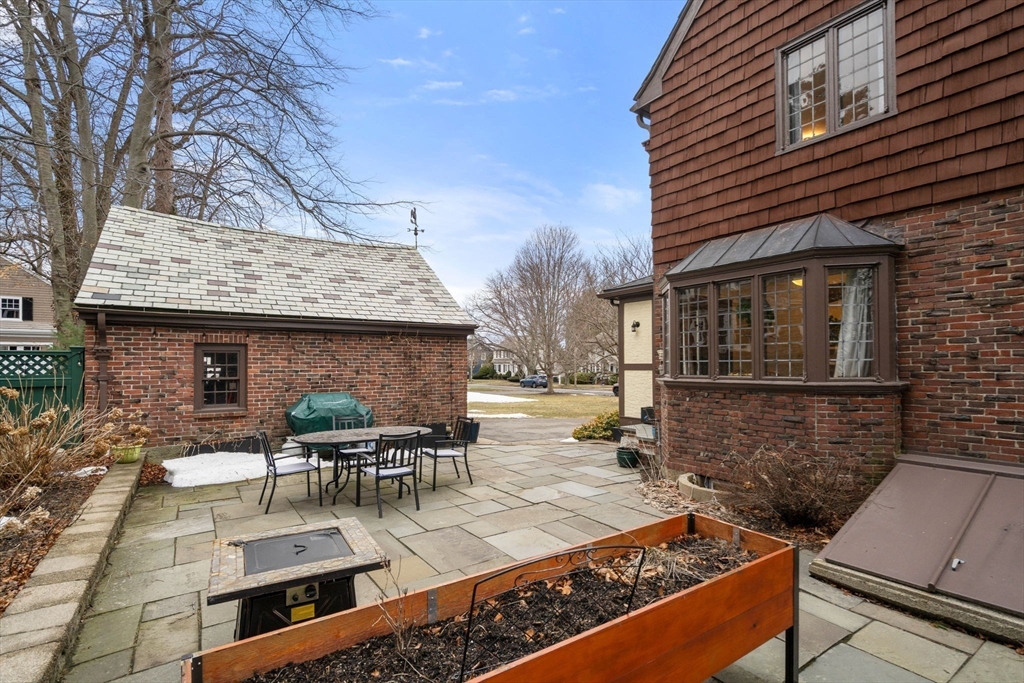 147 Mt. Vernon Street