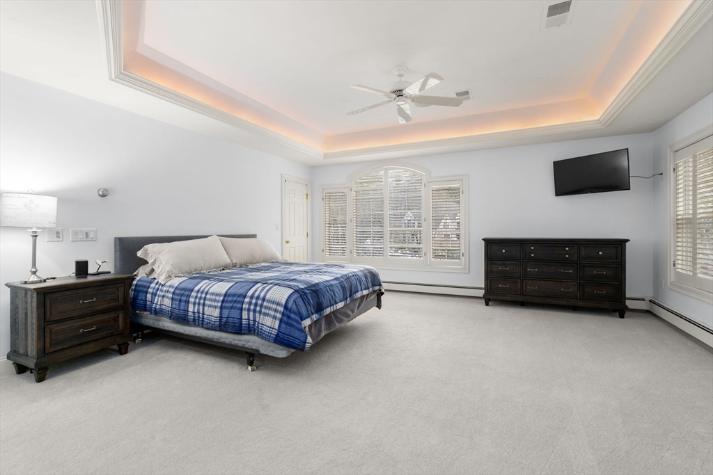 7 Pettee's Pond Lane