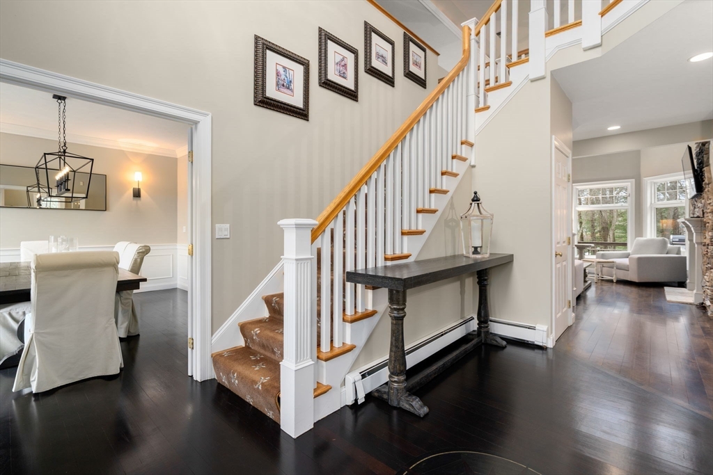 7 Pettee's Pond Lane