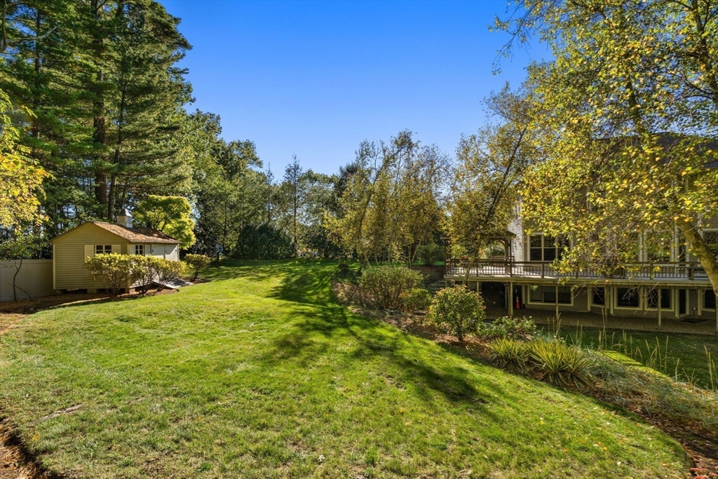 7 Pettee's Pond Lane