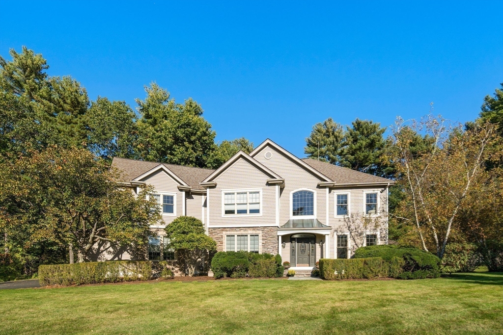 7 Pettee's Pond Lane