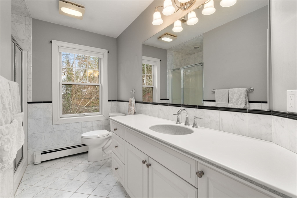 7 Pettee's Pond Lane