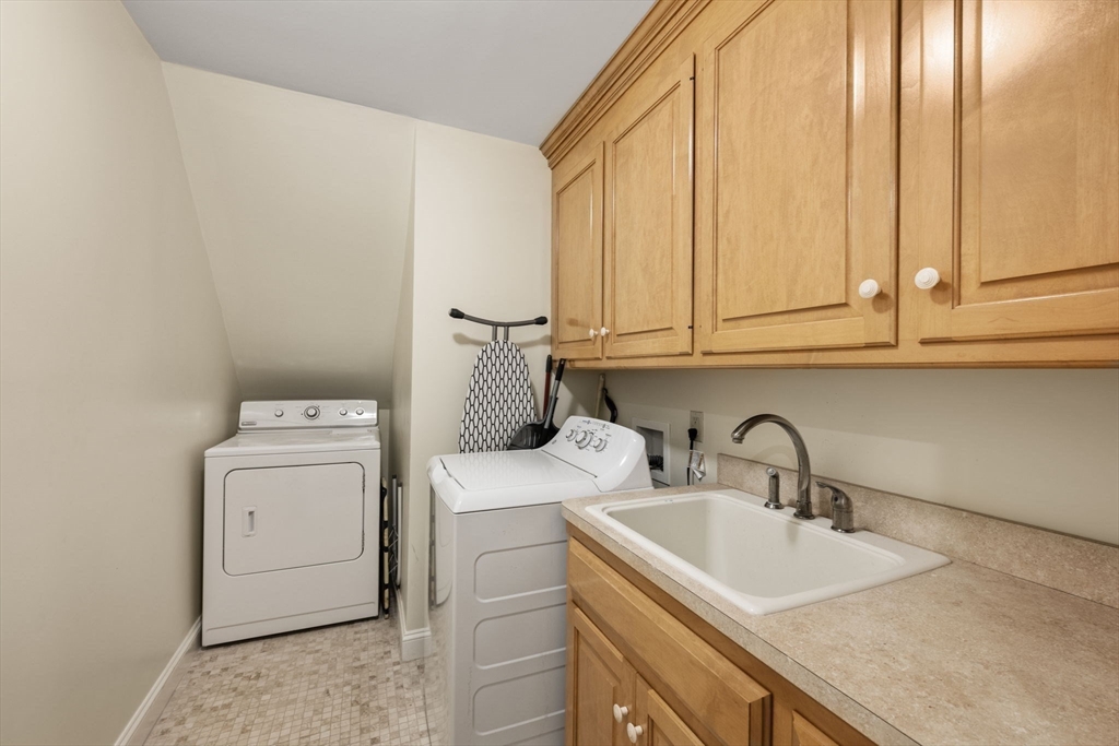 250 Meadowbrook Road