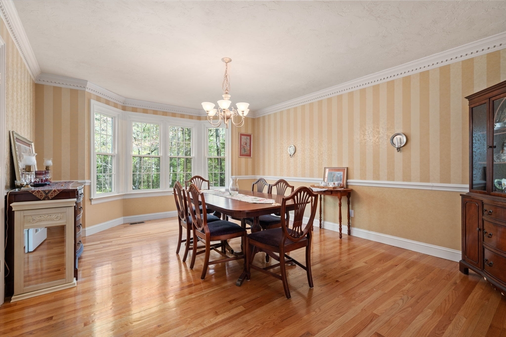 11 Pettees Pond Lane