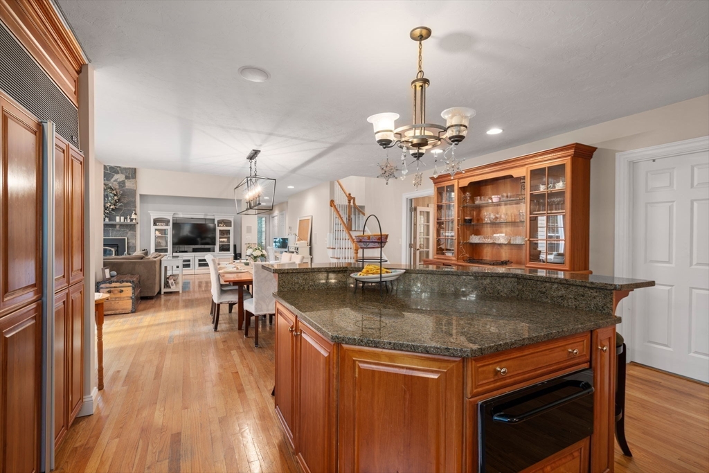 11 Pettees Pond Lane