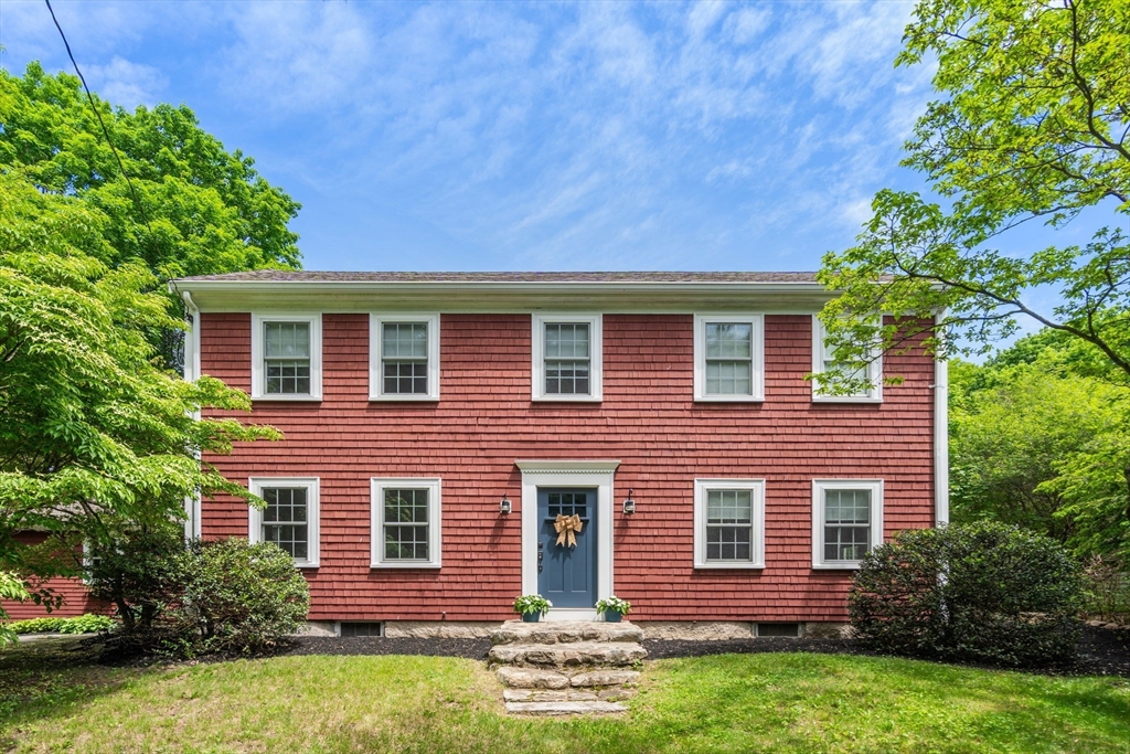 1689 High Street