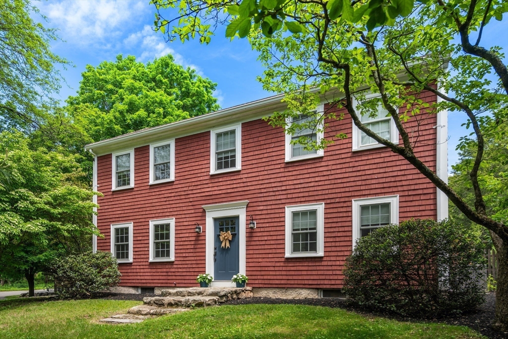 1689 High Street