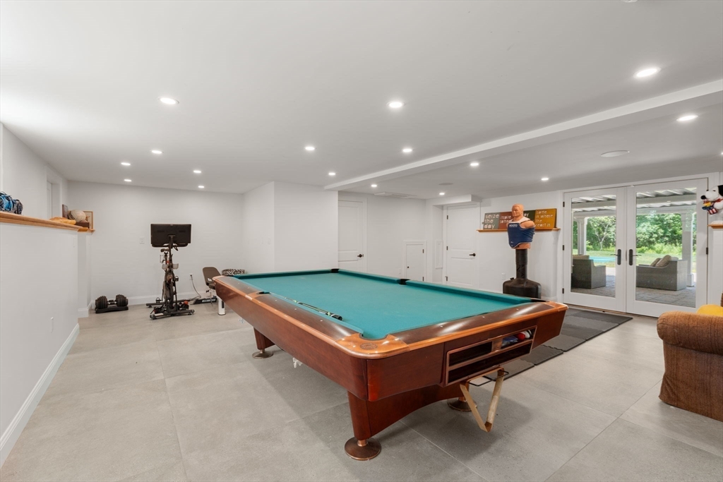 54 Meadowbrook Road