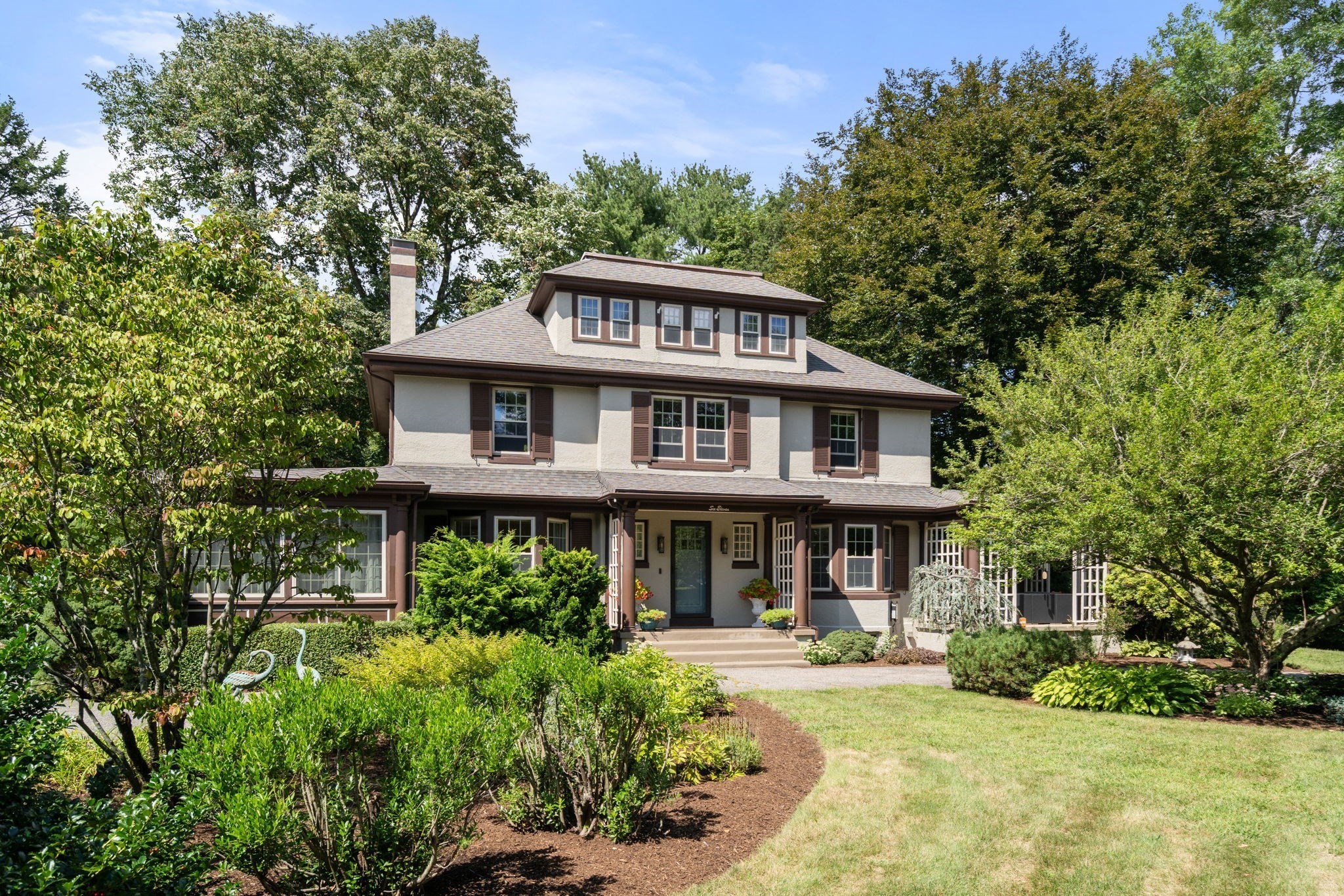 611 East Street