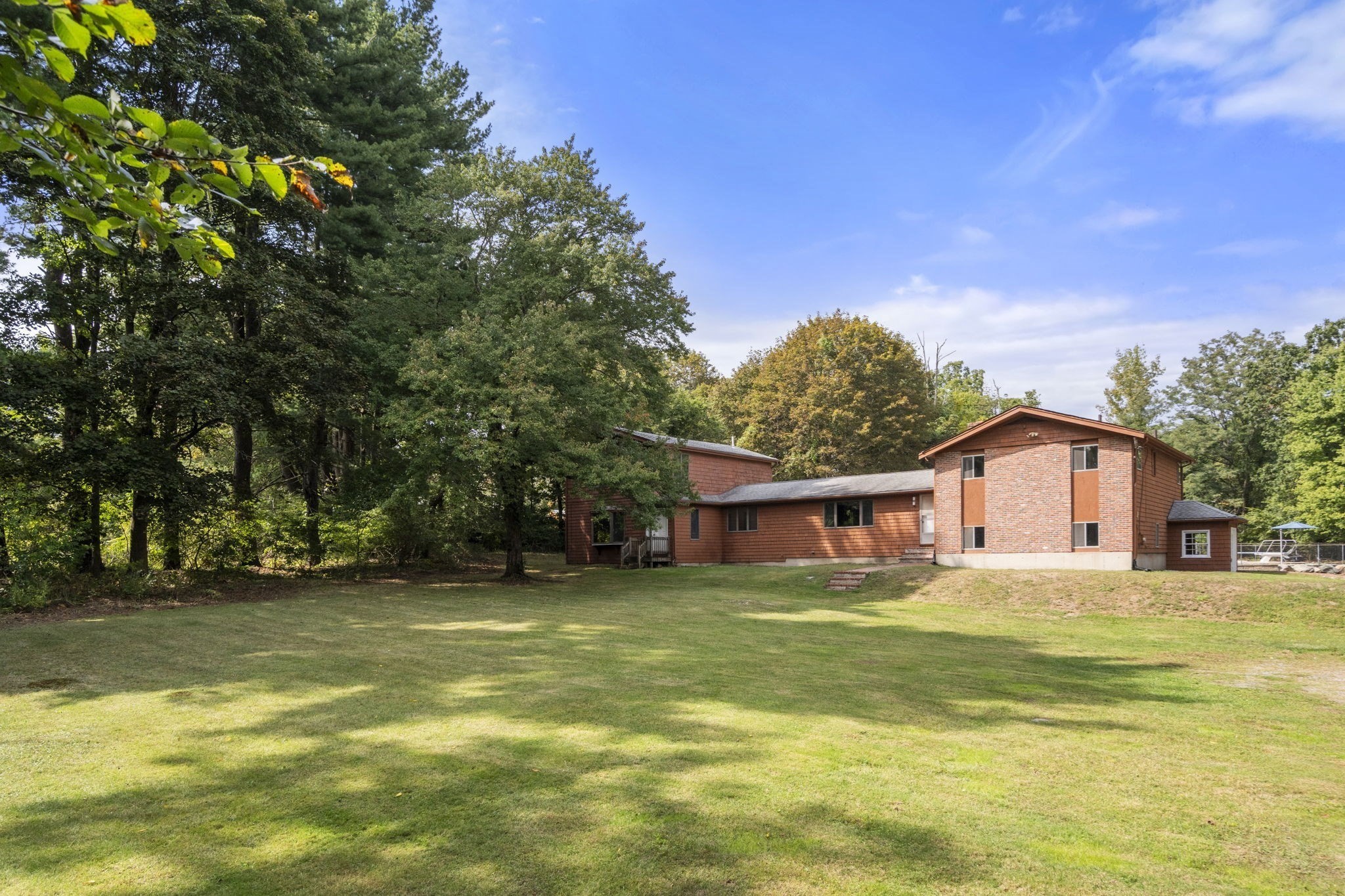 444 Clapboardtree Street
