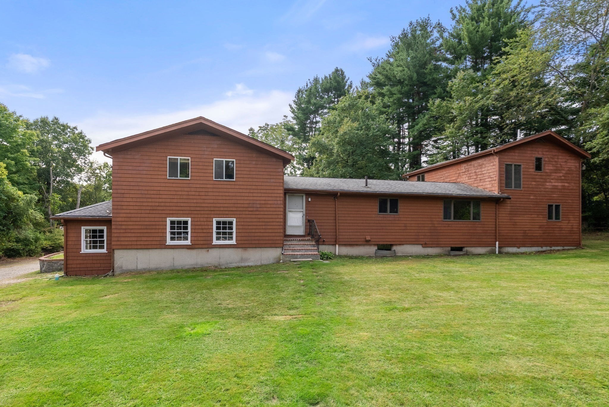 444 Clapboardtree Street