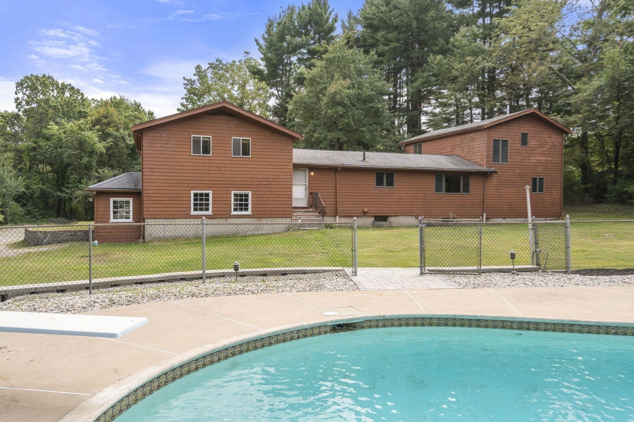444 Clapboardtree Street
