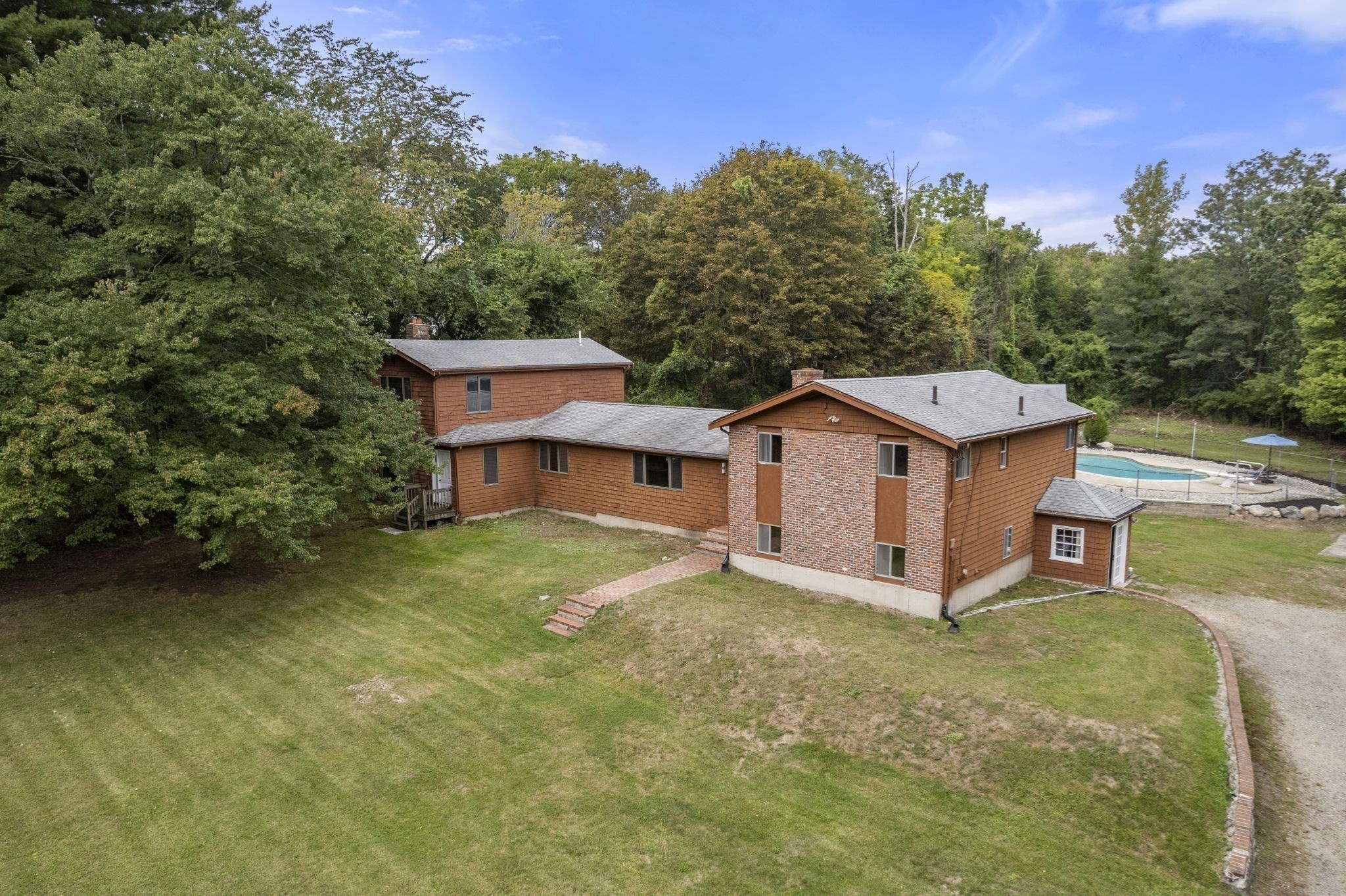 444 Clapboardtree Street