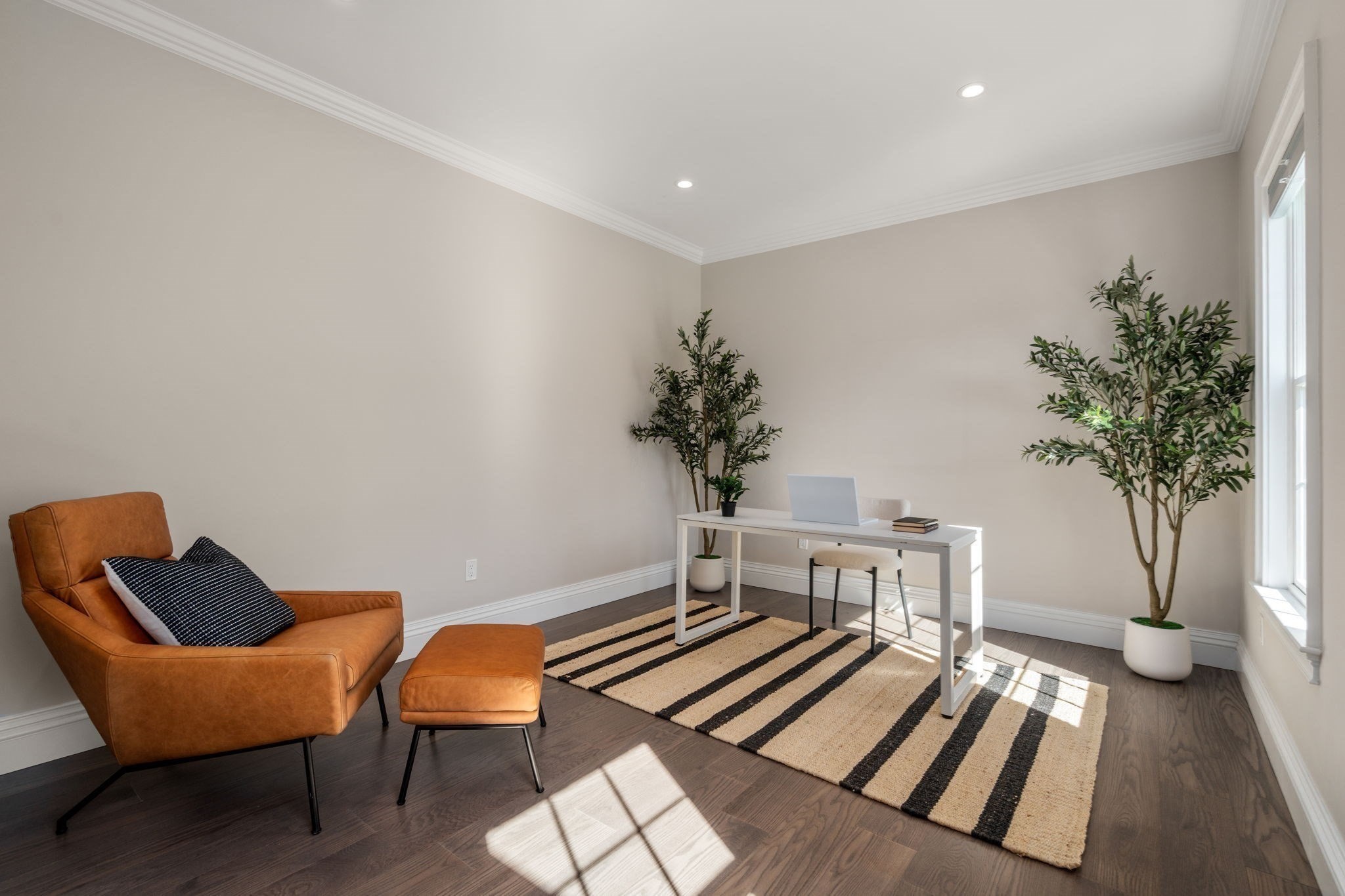 25 Hedgerow Lane