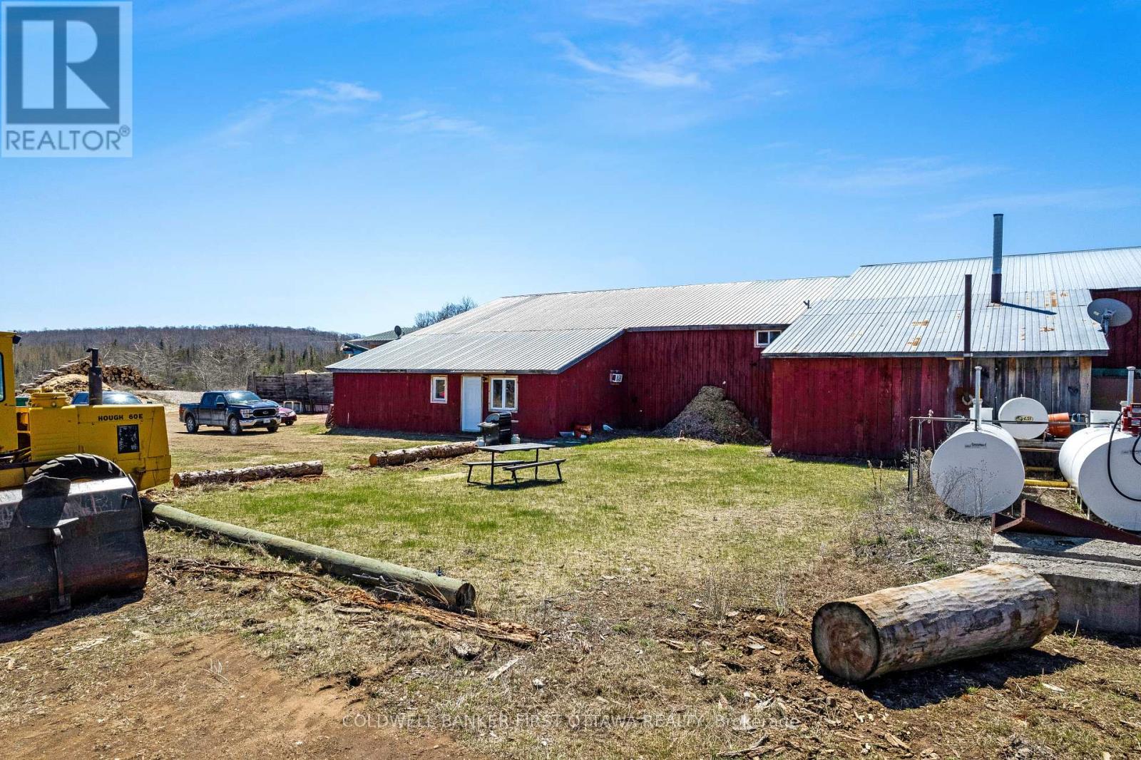 8687 HIGHWAY 511