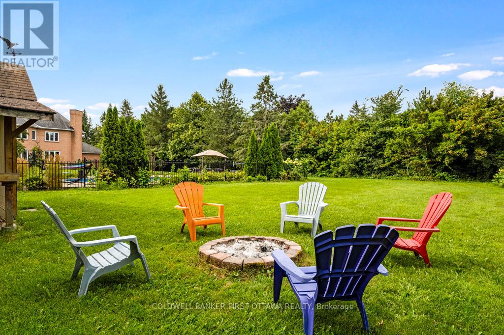 5525 PETTAPIECE CRESCENT