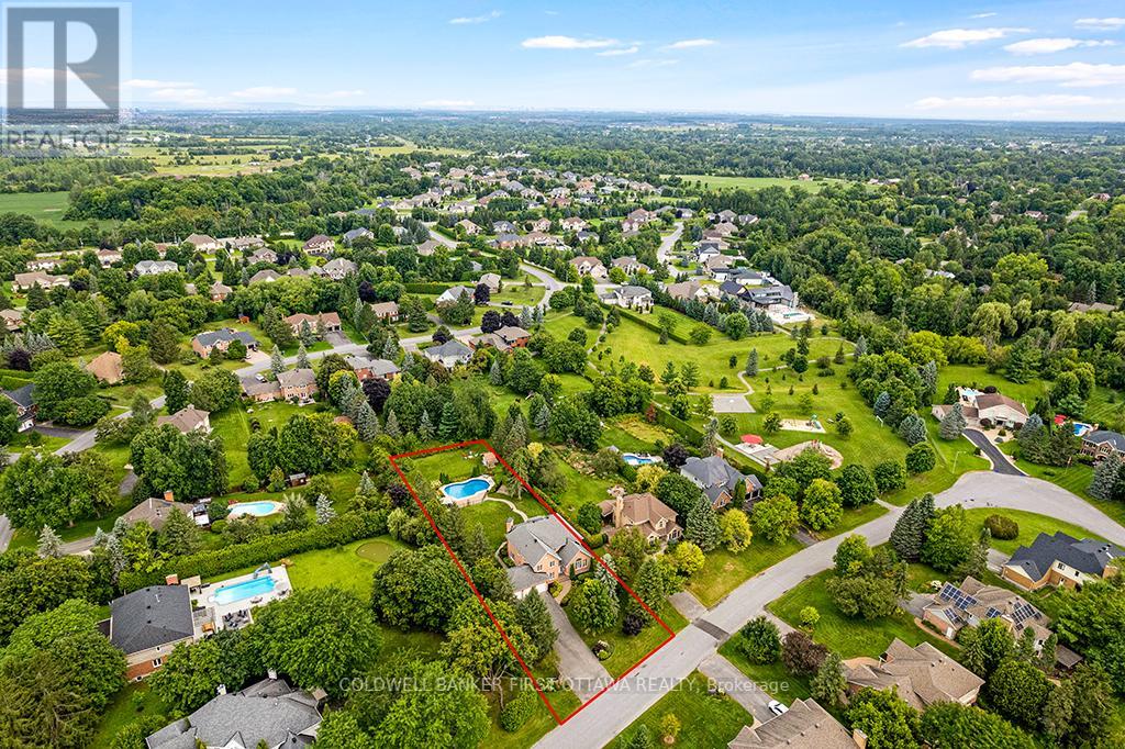 5525 PETTAPIECE CRESCENT