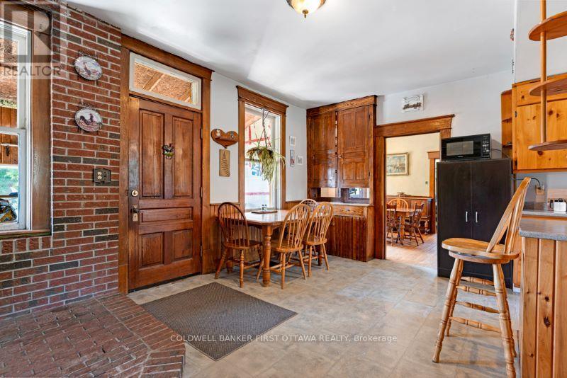 195 MONTGOMERY ROAD