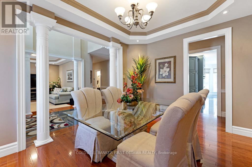 556 WEST POINT DRIVE