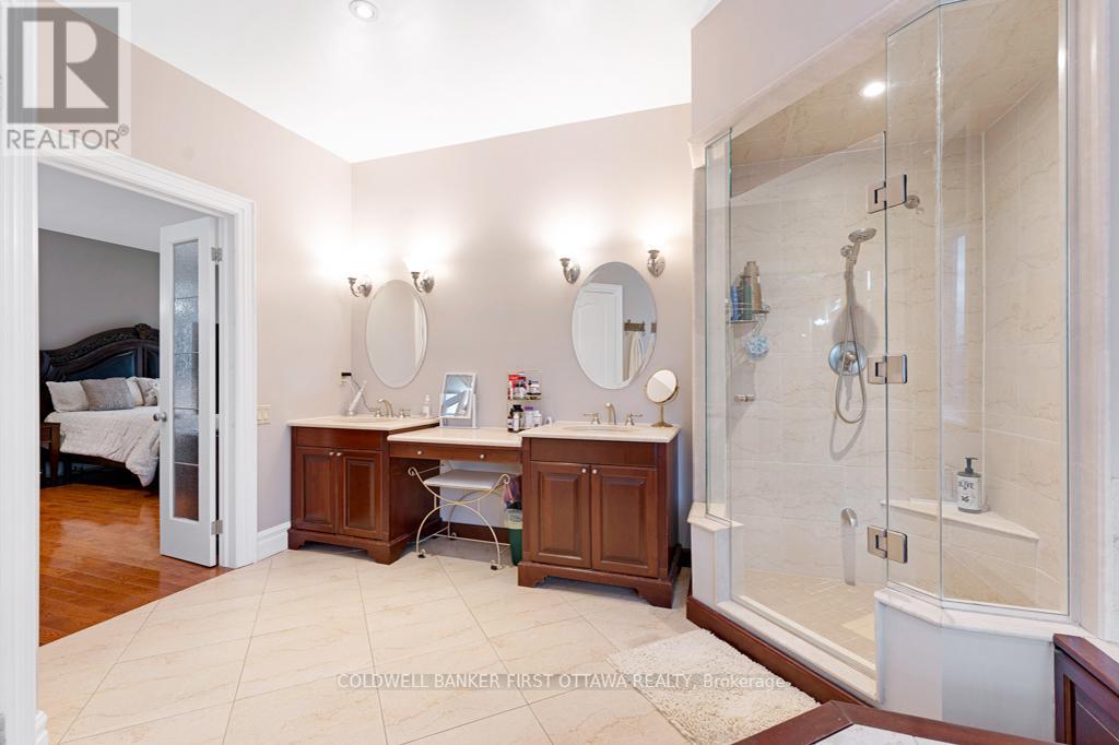 556 WEST POINT DRIVE