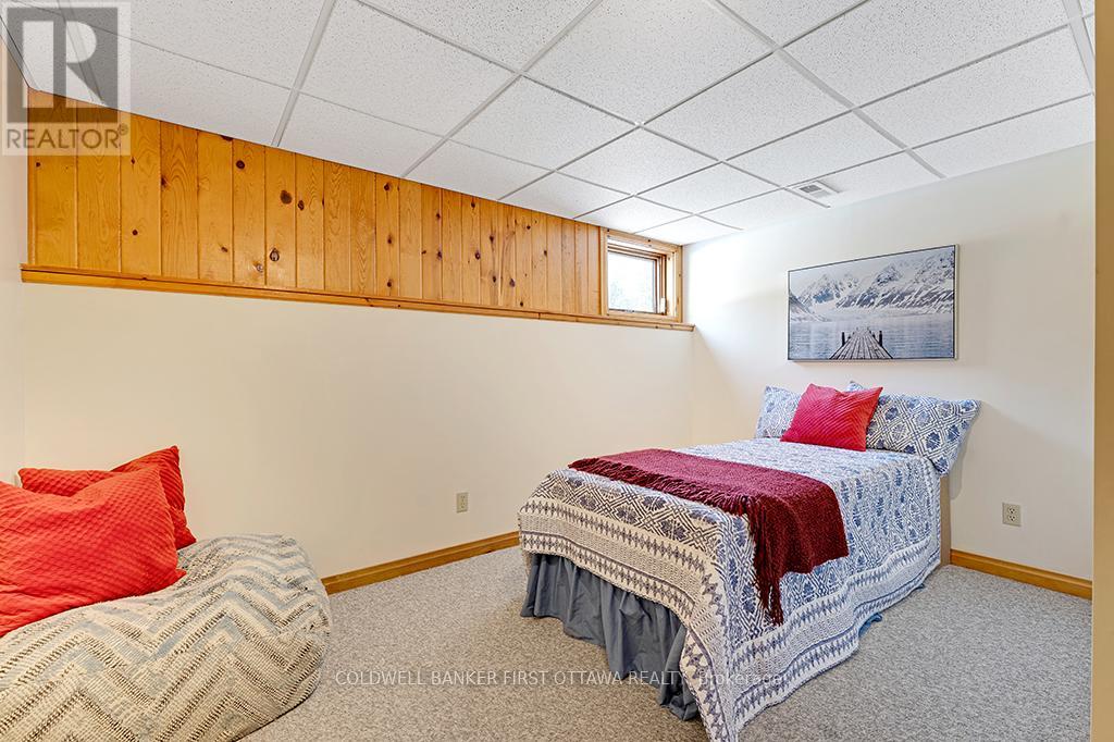 206 DEERWOOD DRIVE