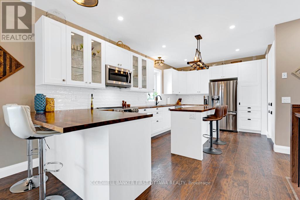 38 TUTTLE POINT ROAD