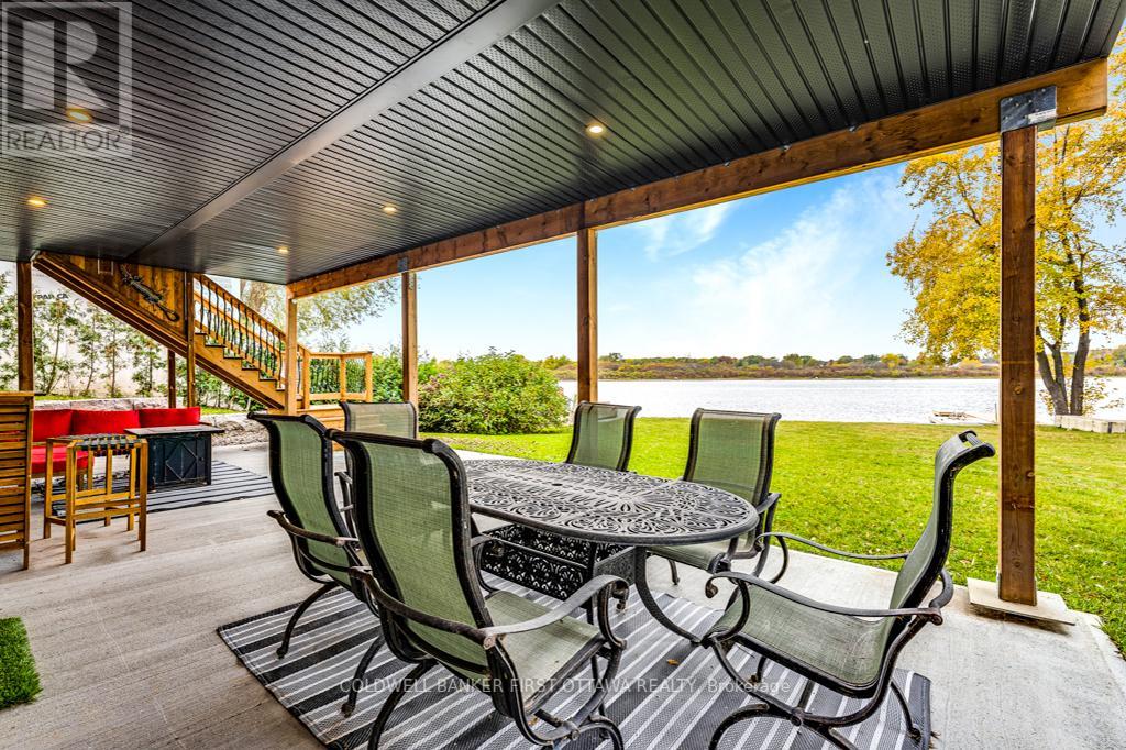 38 TUTTLE POINT ROAD