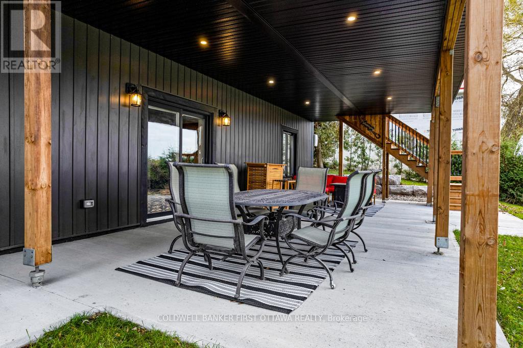 38 TUTTLE POINT ROAD