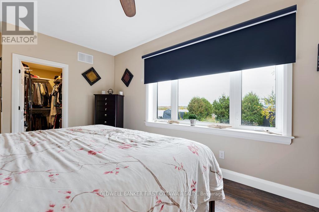 38 TUTTLE POINT ROAD