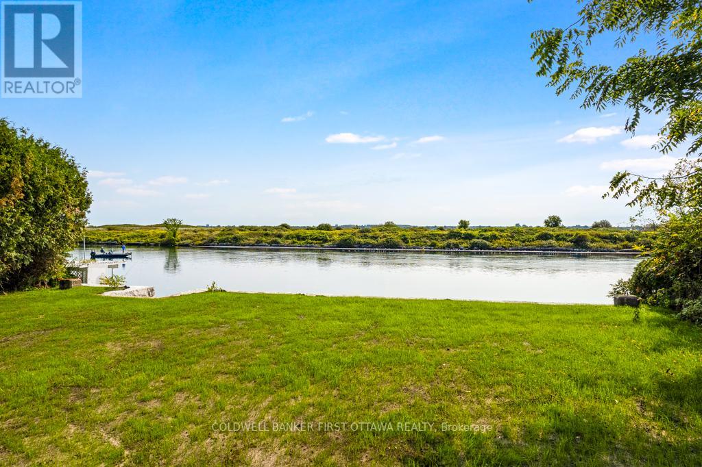 38 TUTTLE POINT ROAD