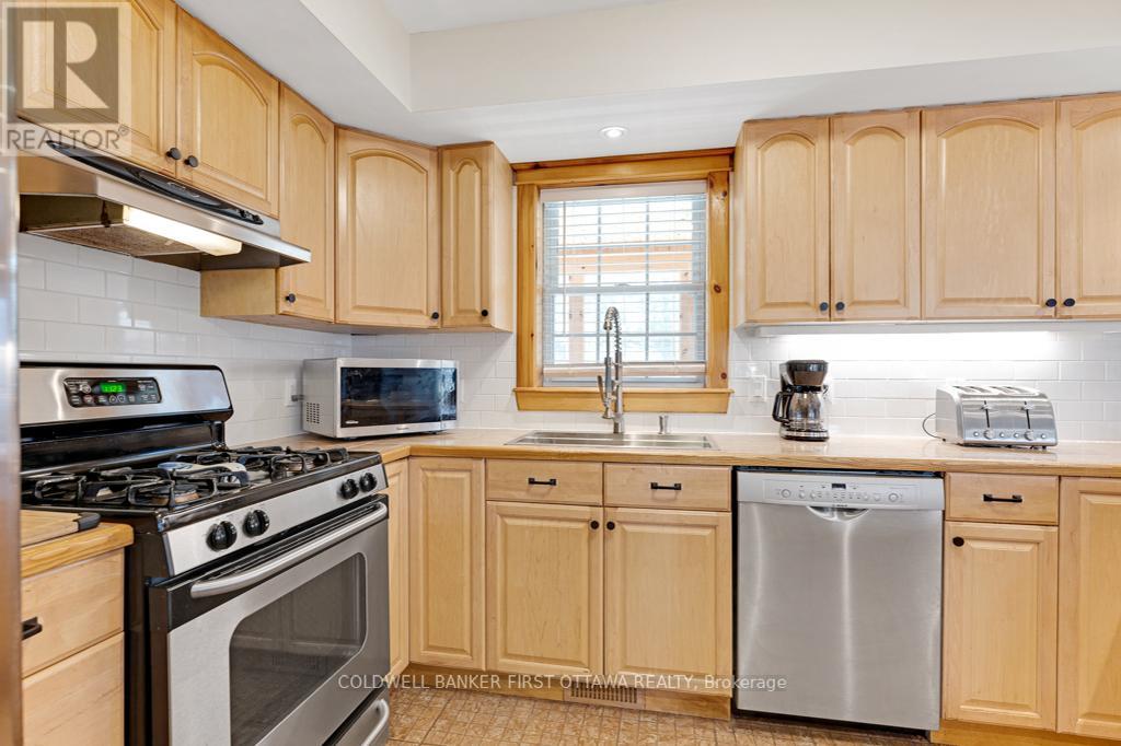 237 WAYSIDE DRIVE